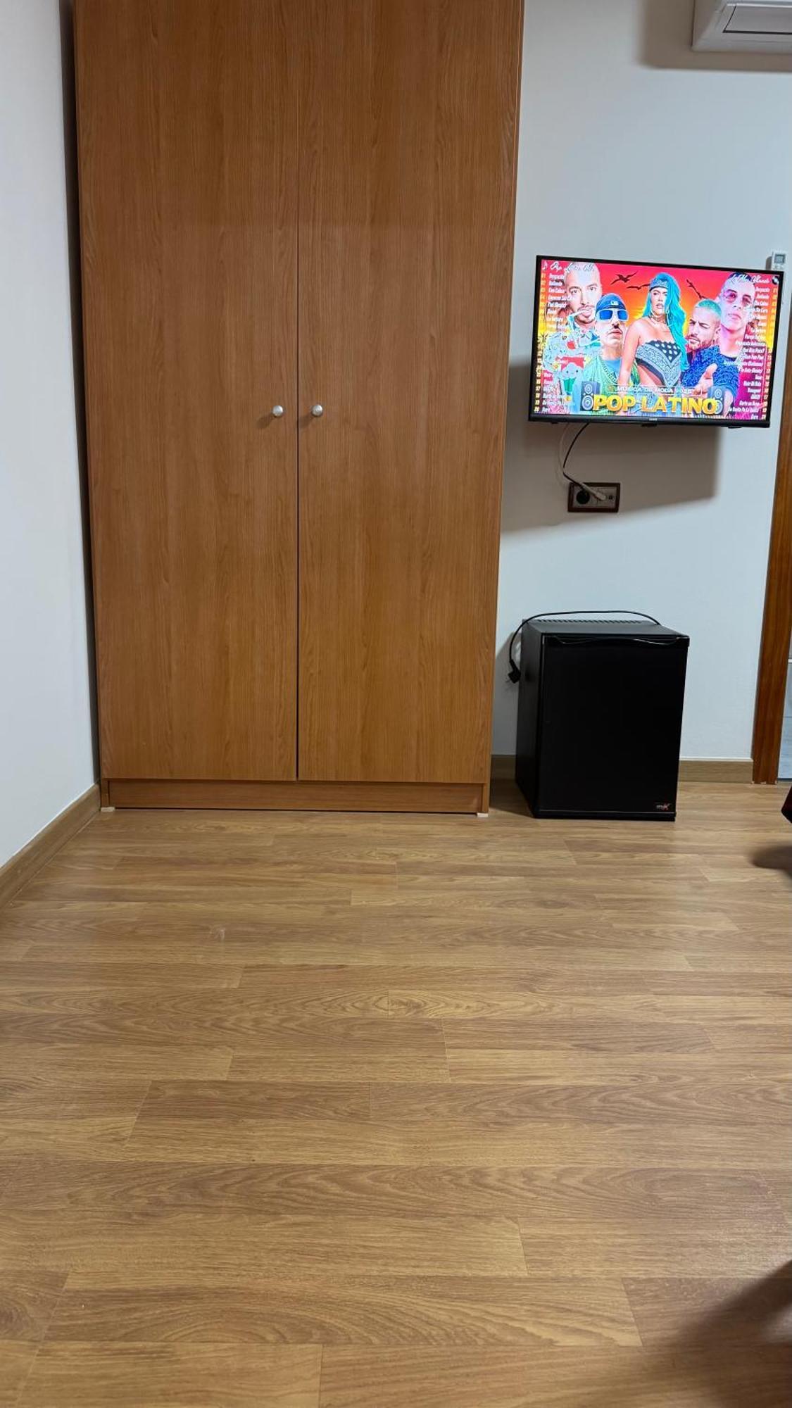 Hostal Madrazo Barselona Dış mekan fotoğraf