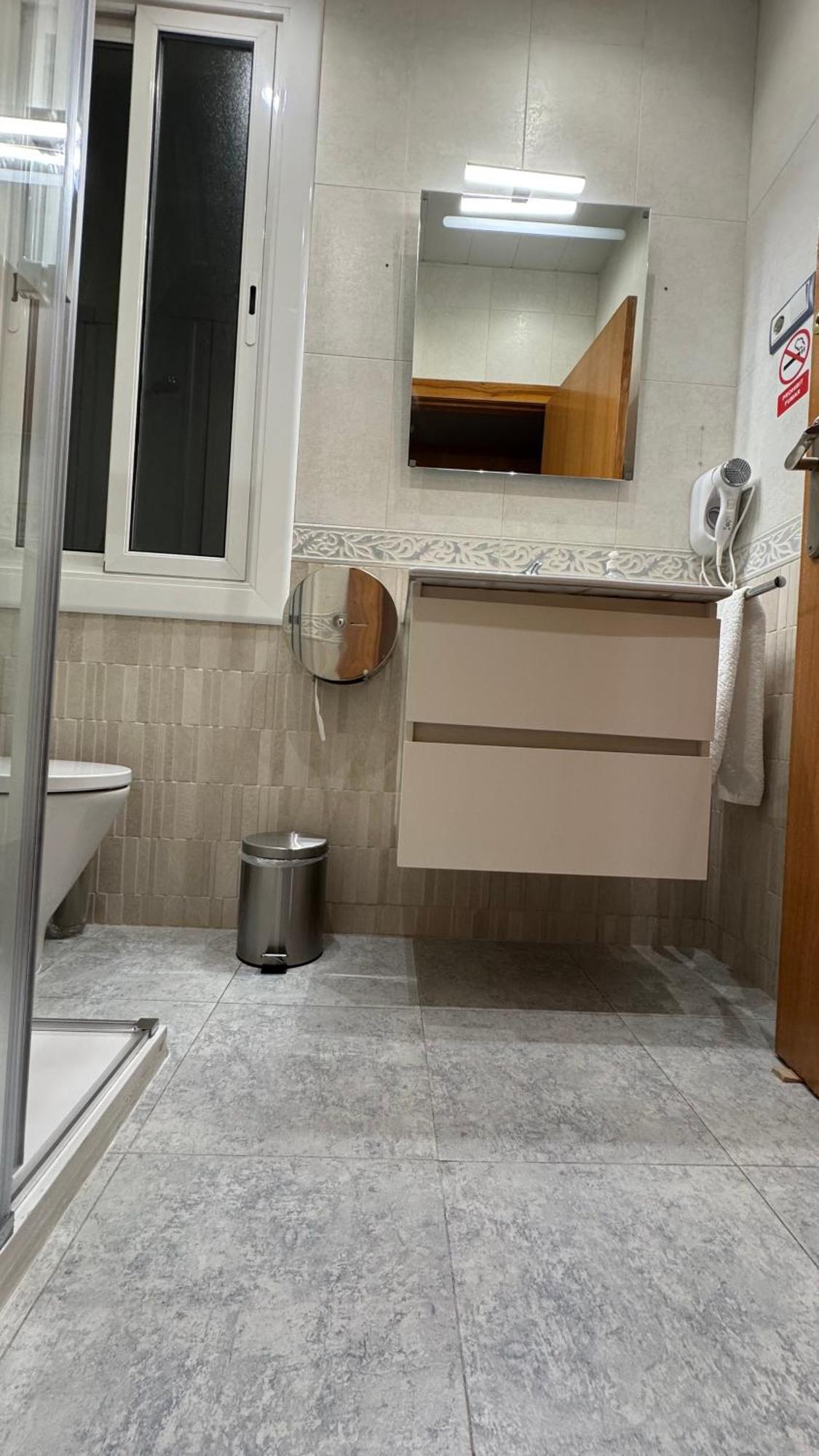 Hostal Madrazo Barselona Dış mekan fotoğraf