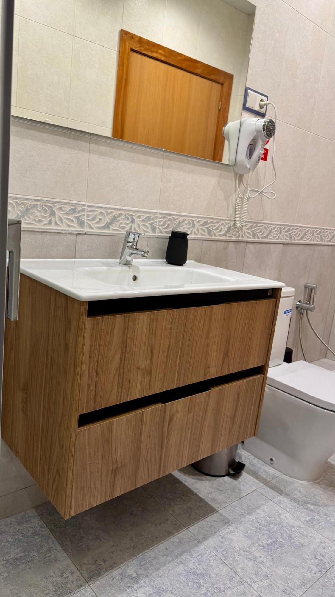 Hostal Madrazo Barselona Dış mekan fotoğraf