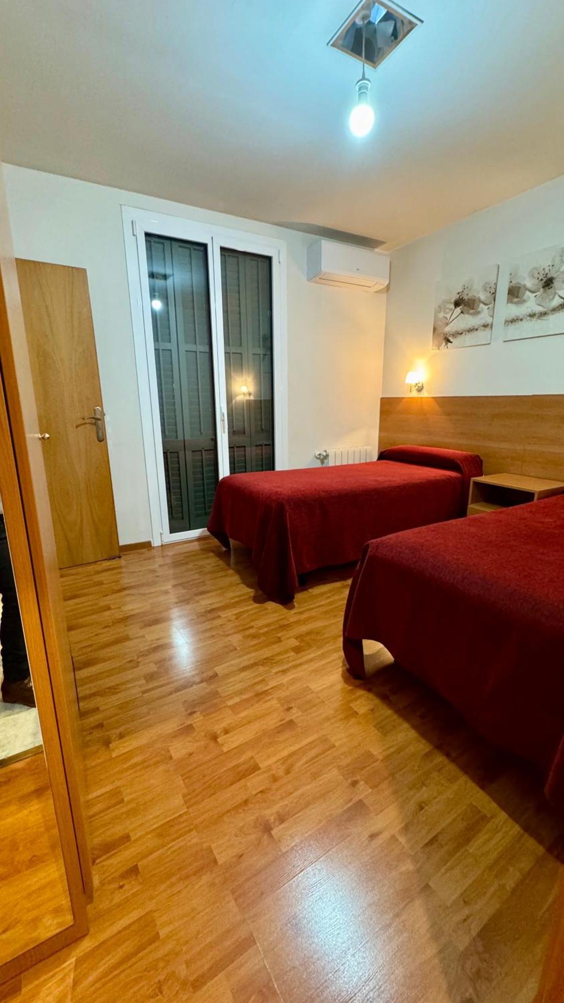 Hostal Madrazo Barselona Dış mekan fotoğraf
